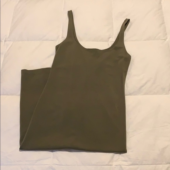 Forever 21 Dresses & Skirts - Dark green mid length dress